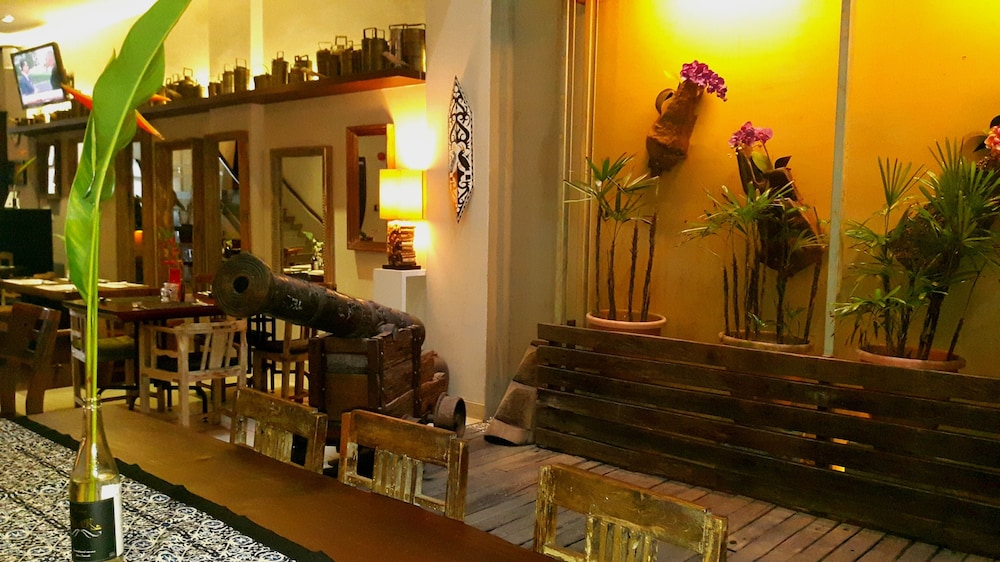 The Ranee Boutique Suites 56/74