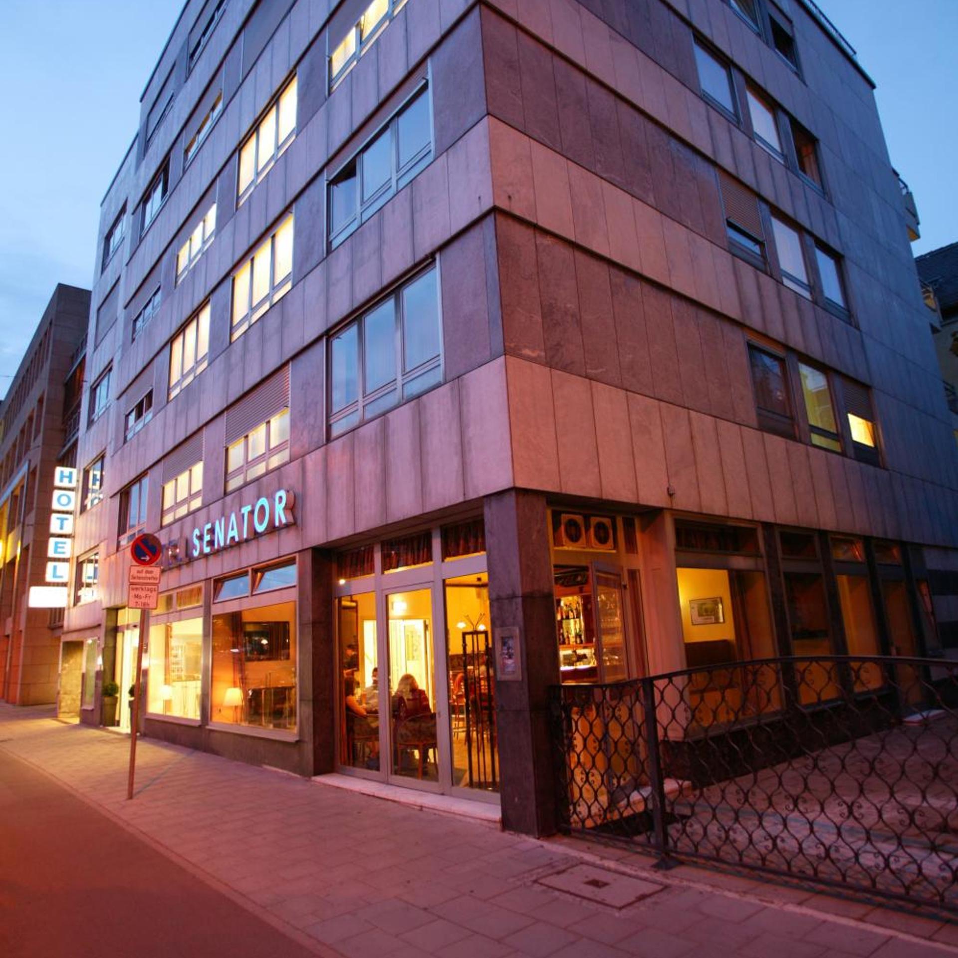 Top Hotel Senator 3/50