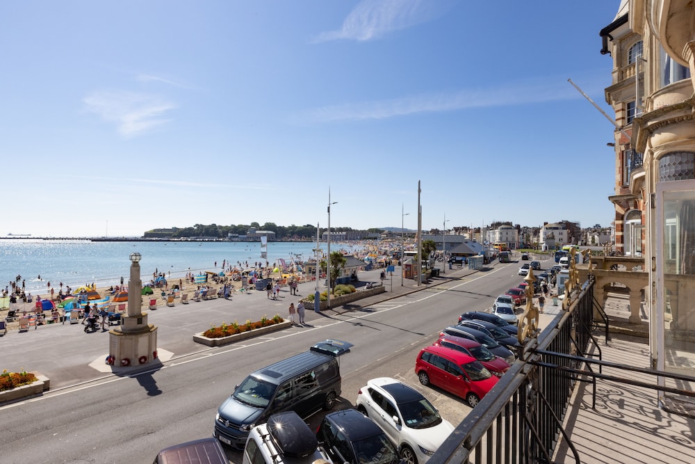 The Royal Hotel Weymouth 61/62