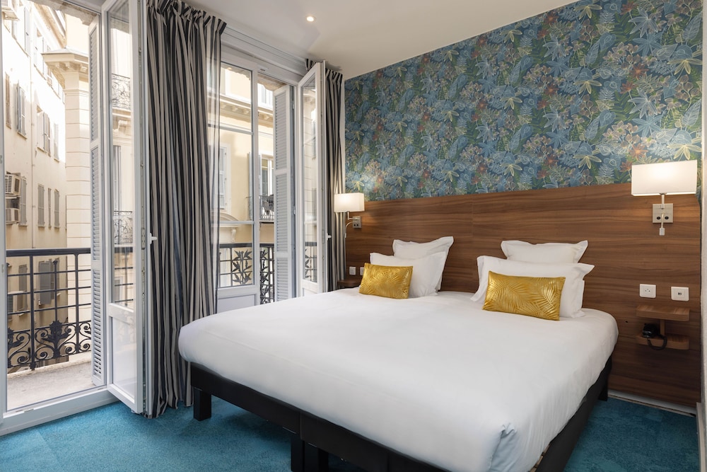 Superior, Double Bed, Balcony