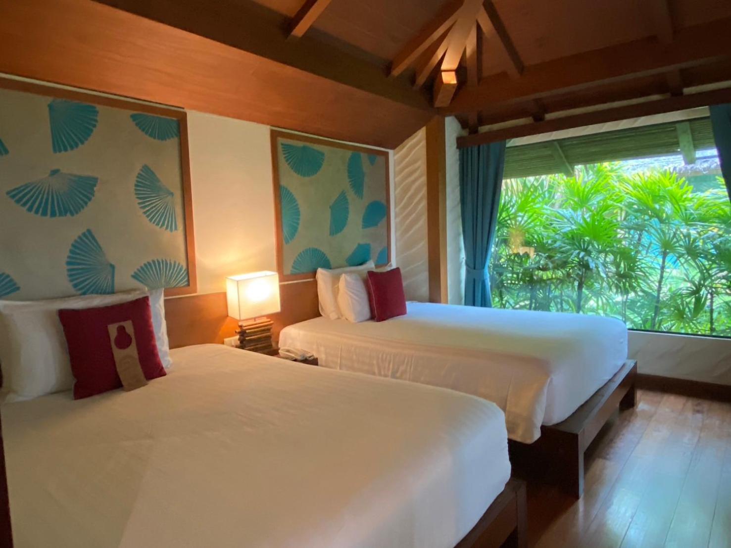 DELUXE, CABANA, OCEAN VIEW