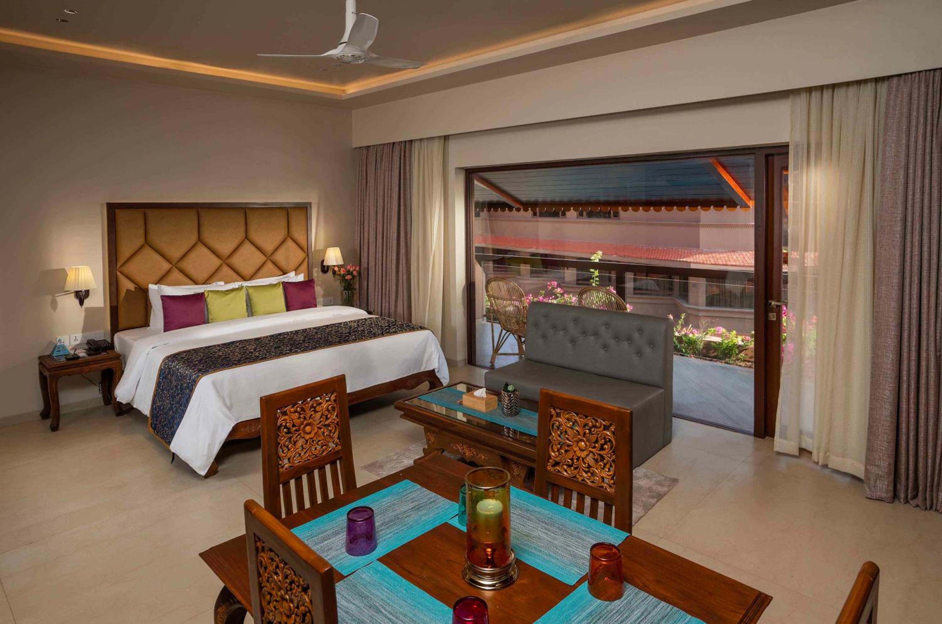 Lounge Suite