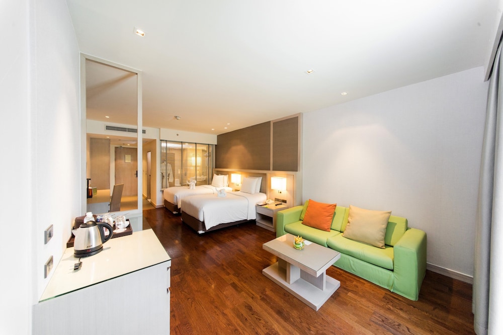 Signature Pattaya 27/70