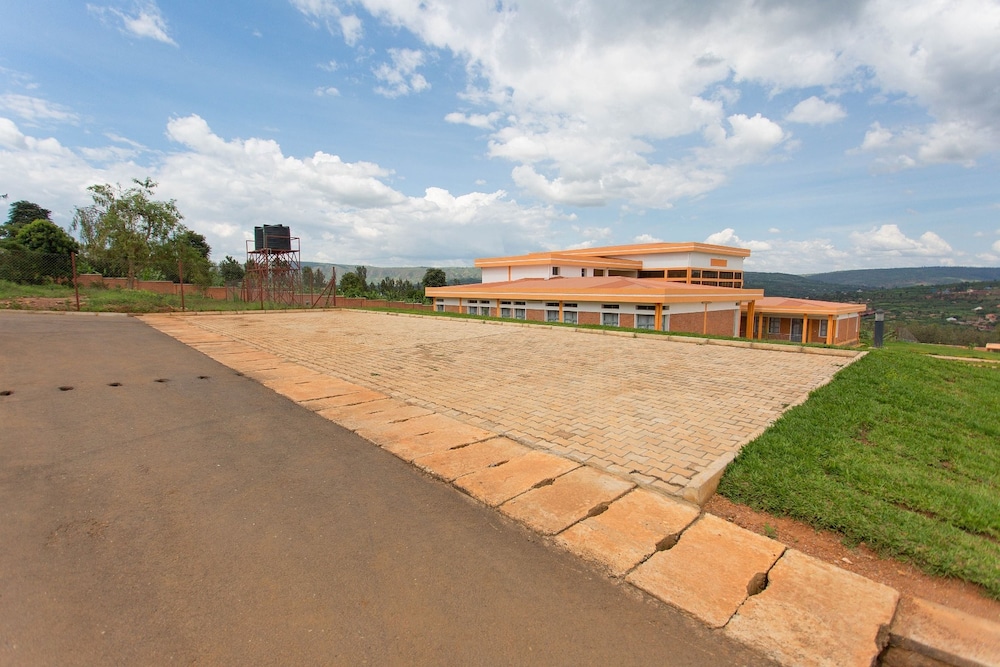 Cenetra Hotel 32/38
