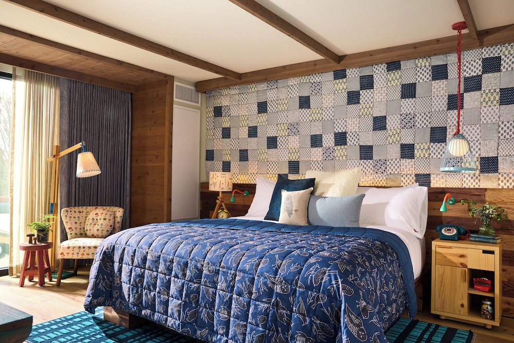 جناح بسرير كينج بغرفة نوم واحدة