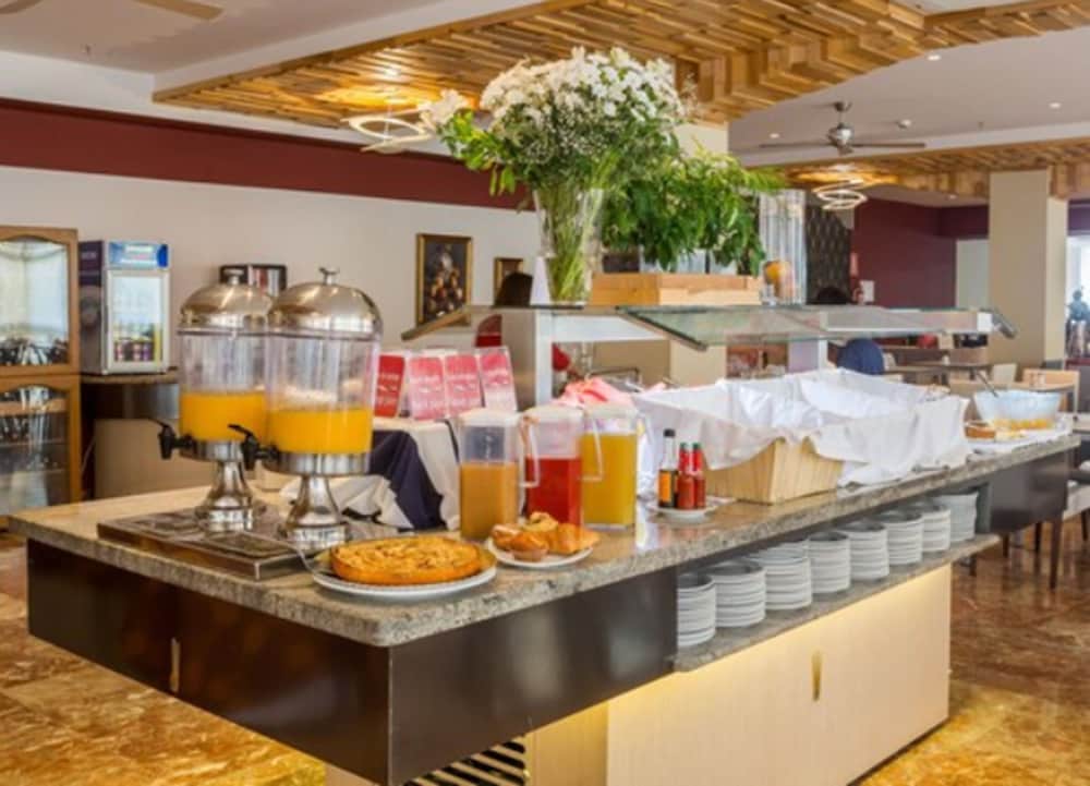 Hotel Angela 57/69