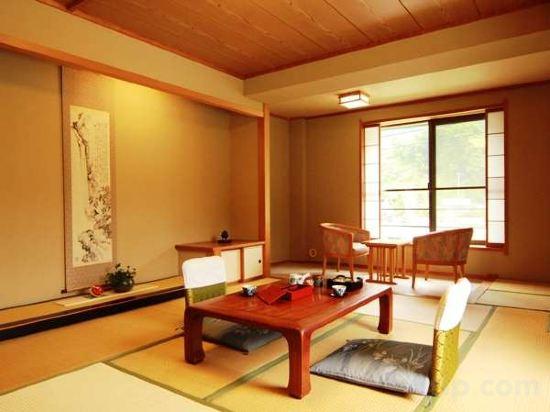 Taiyokan Yamatoya 32/36