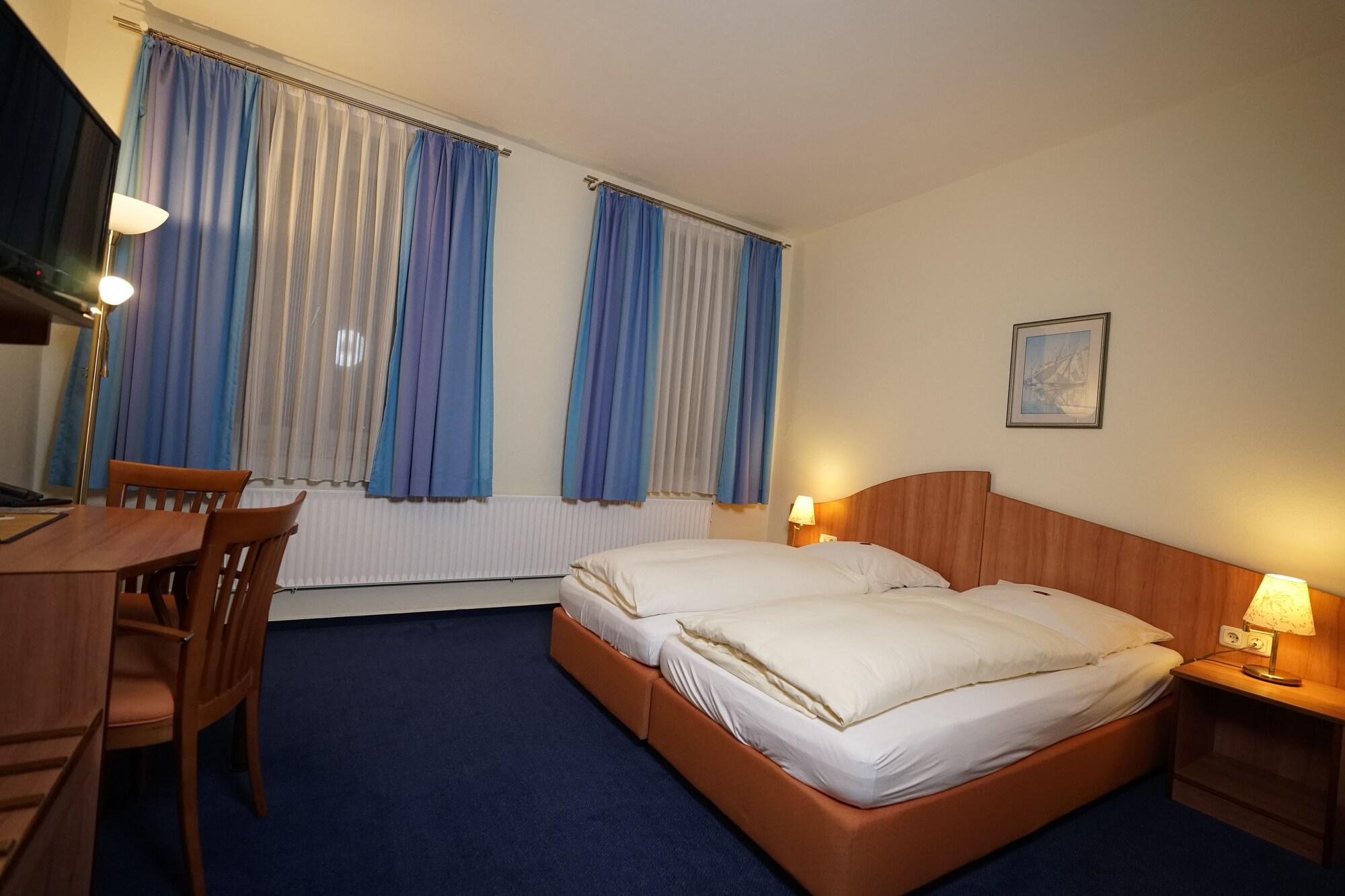 Room, Double Bed