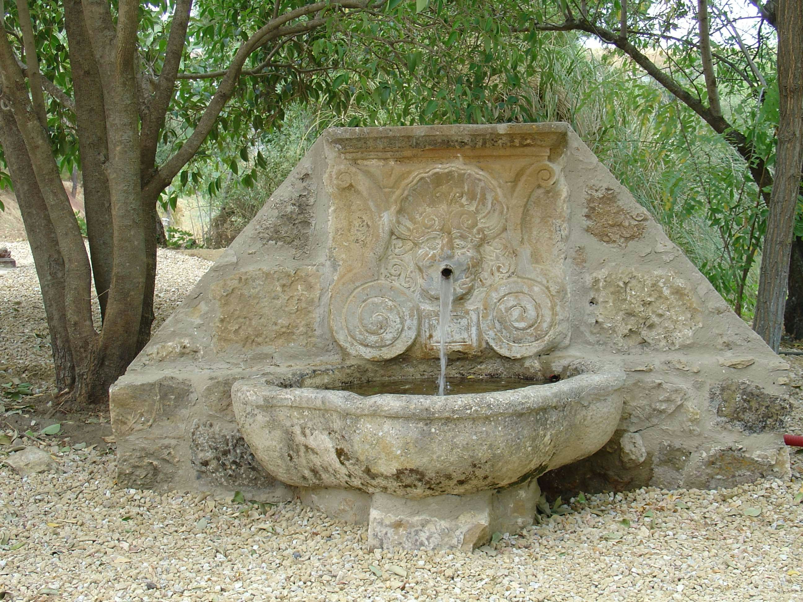 VILLA TRIGONA 47/50
