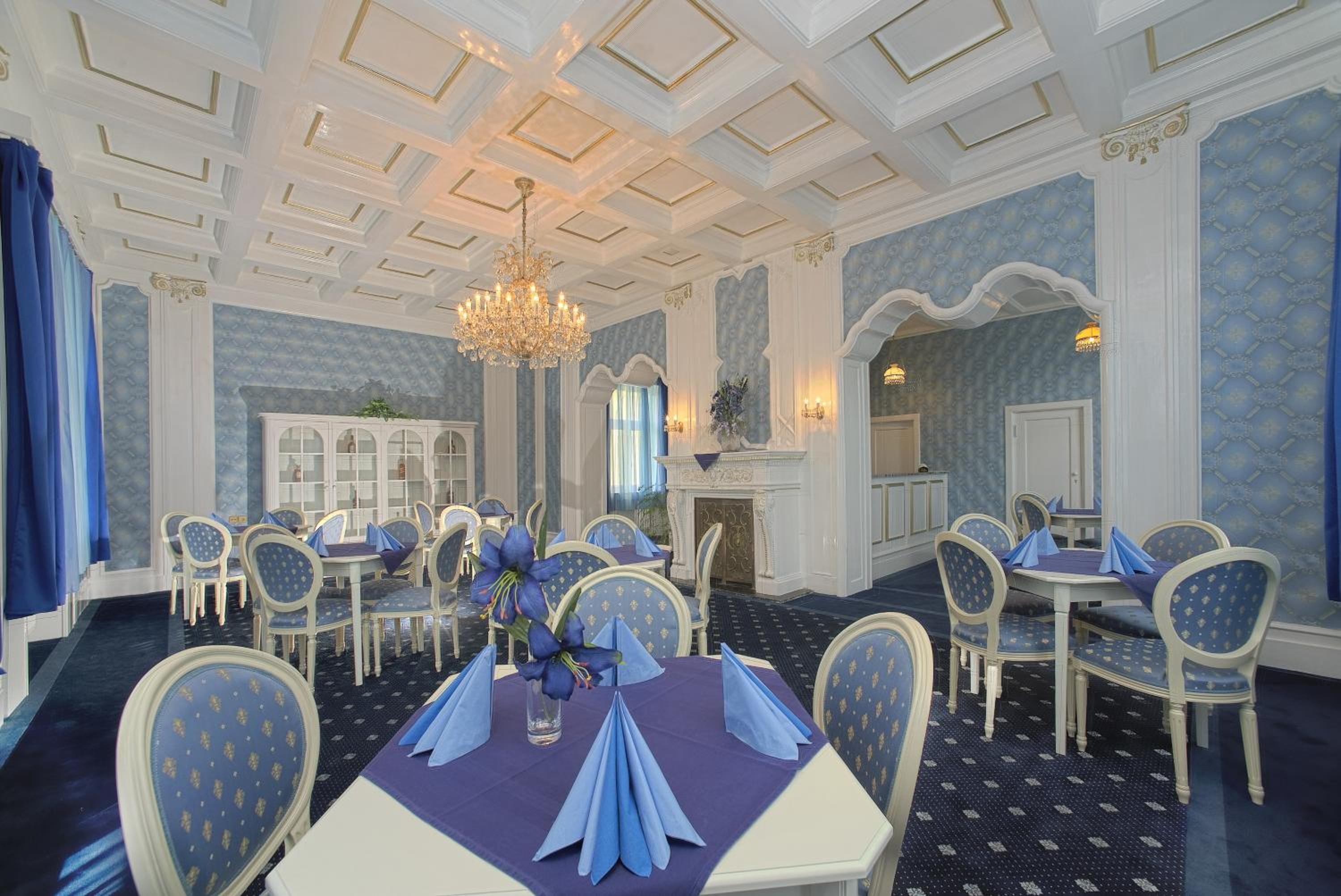 Zamecek Hotel 36/50