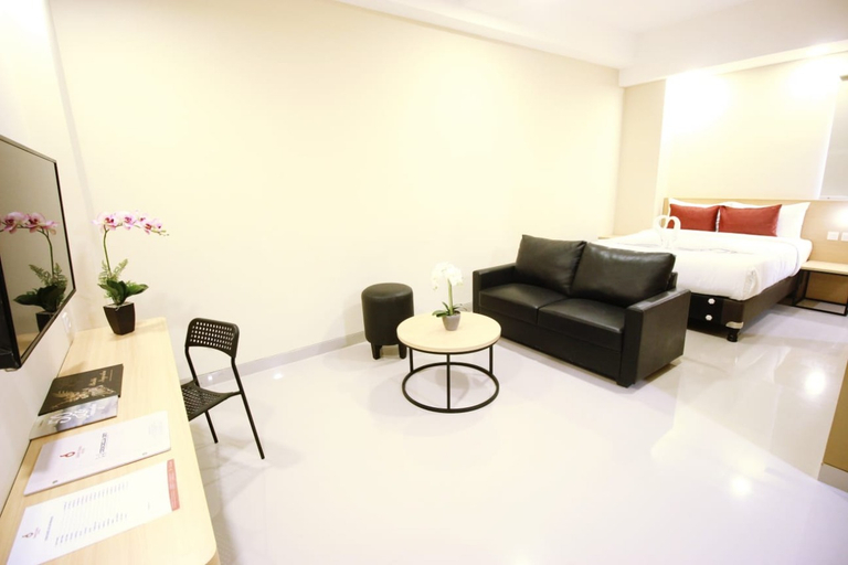 Diara Hotel Cileungsi 7/11