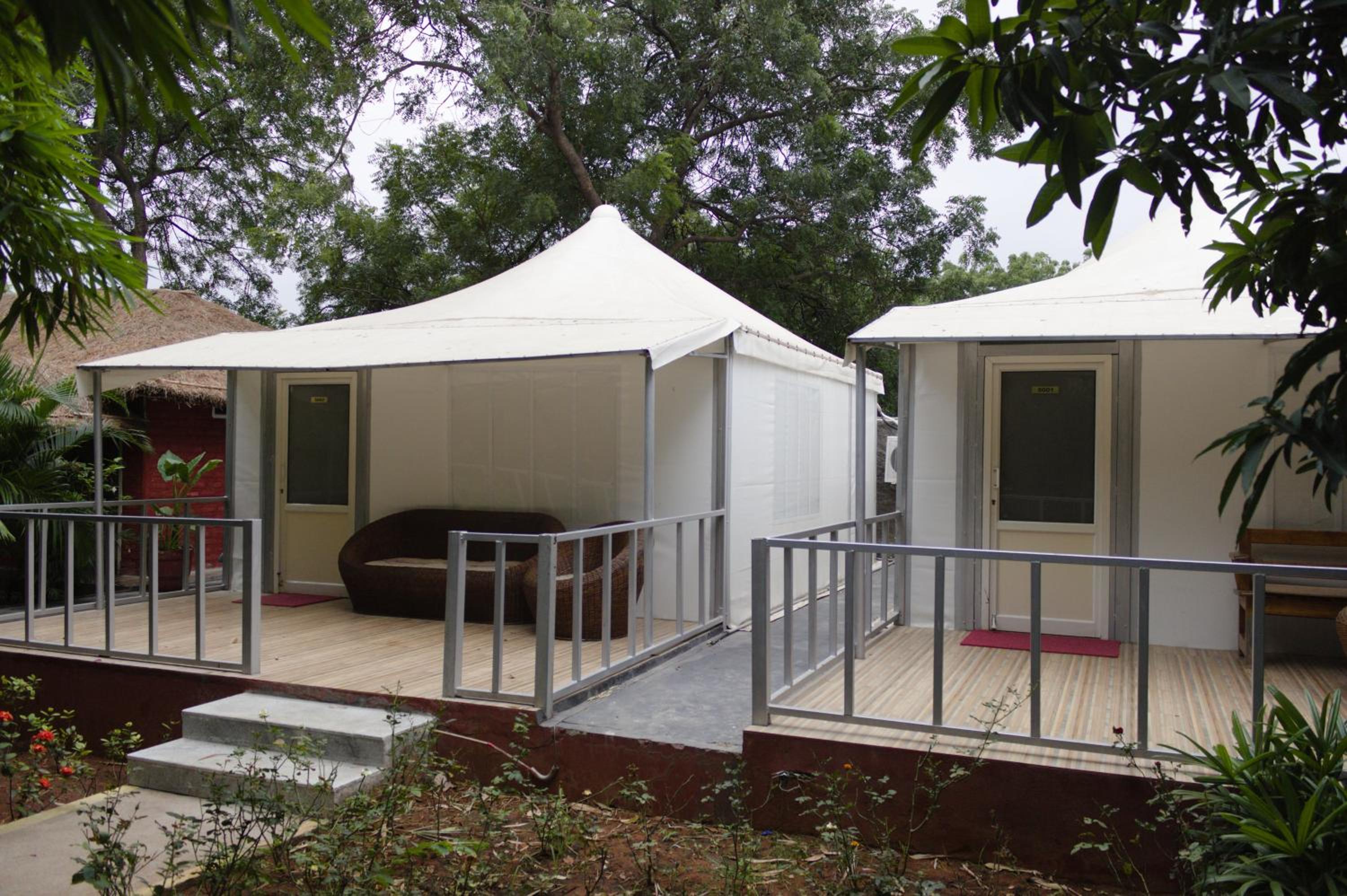 Mrugavani Resort and Spa 2/42