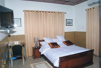 Okumah Hotel 24/44