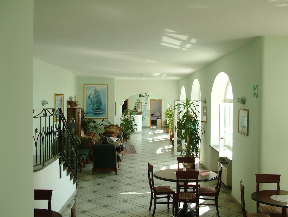 Hotel La Ginestra 25/32
