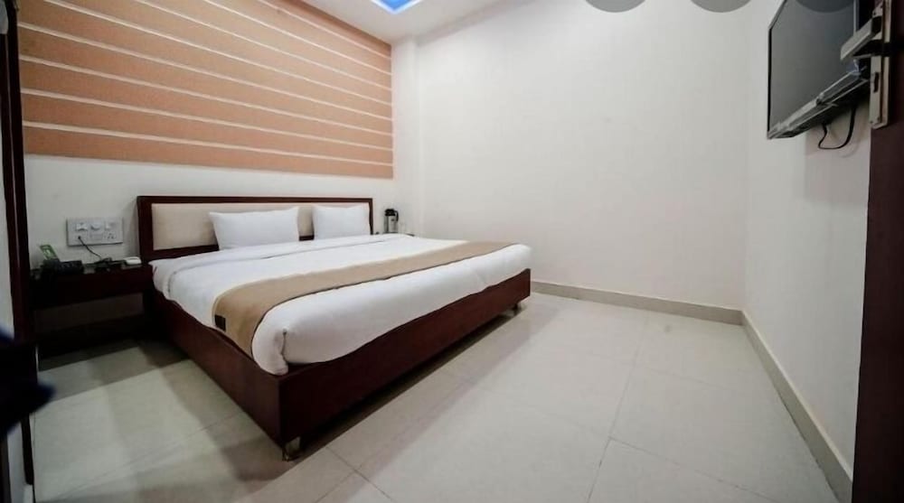 Hotel Durga Silver Line 14/24