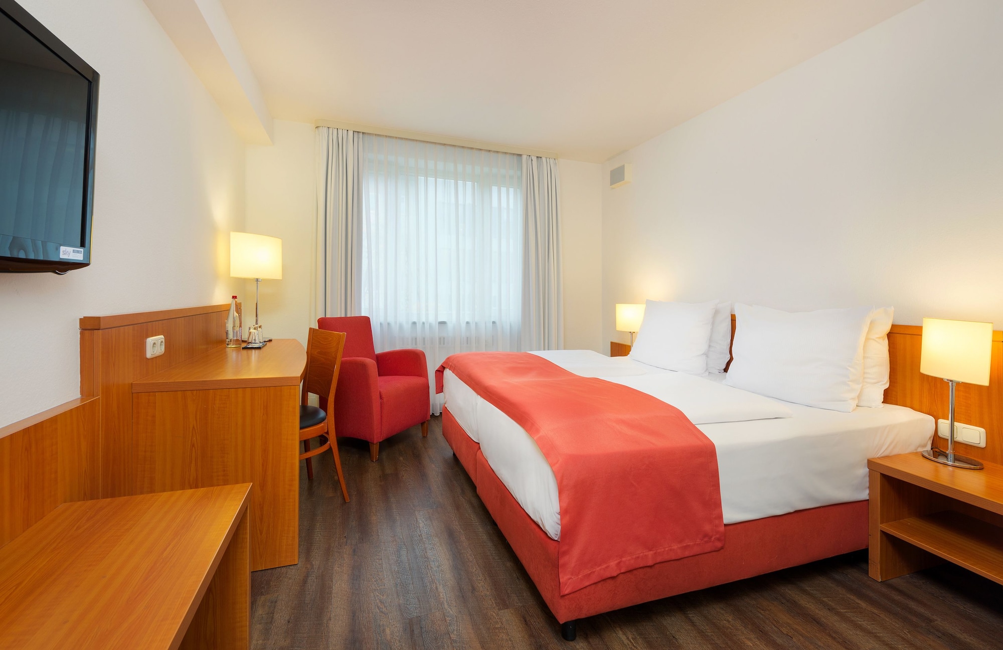 غرفة قياسية بسرير كوين، Hotel Munchen City Center Affiliated by Melia 3/10