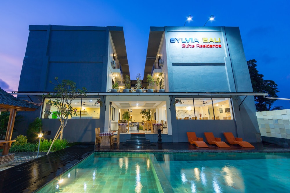 Sylvia Bali Suite Residence 1/25