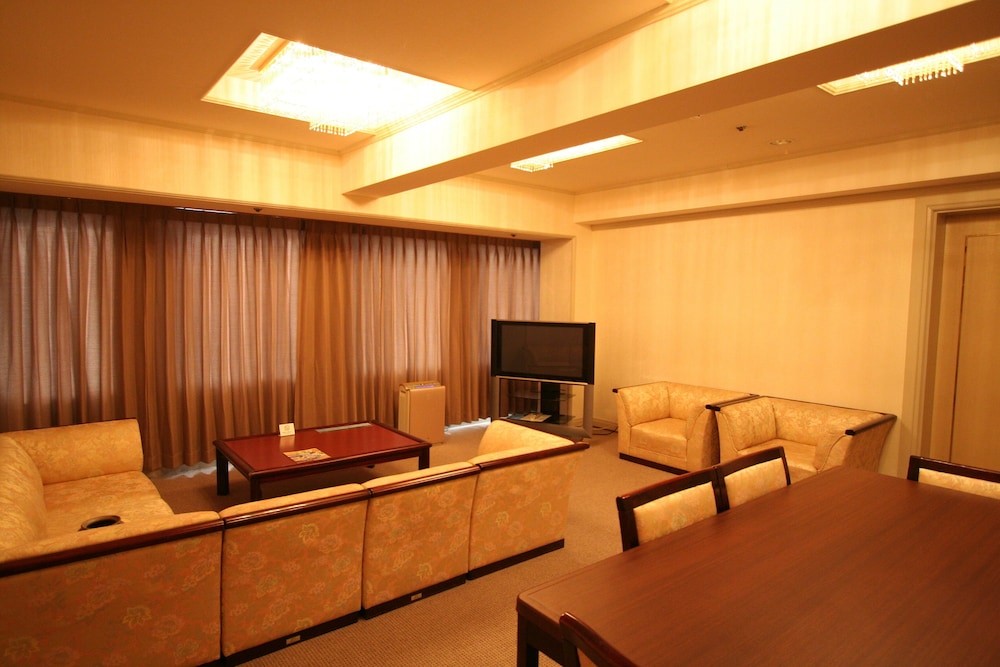 Okayama Plaza Hotel 45/50