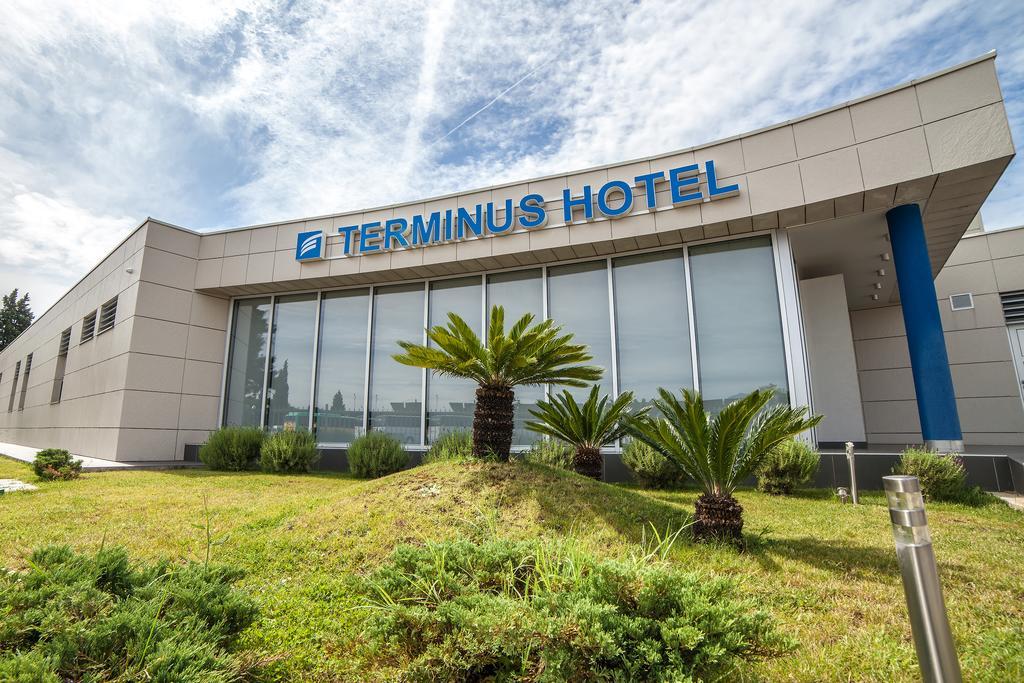 Hotel Terminus 3/36