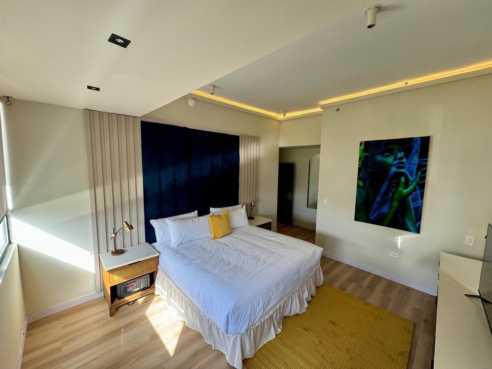 MetroArt Hotel 9/47