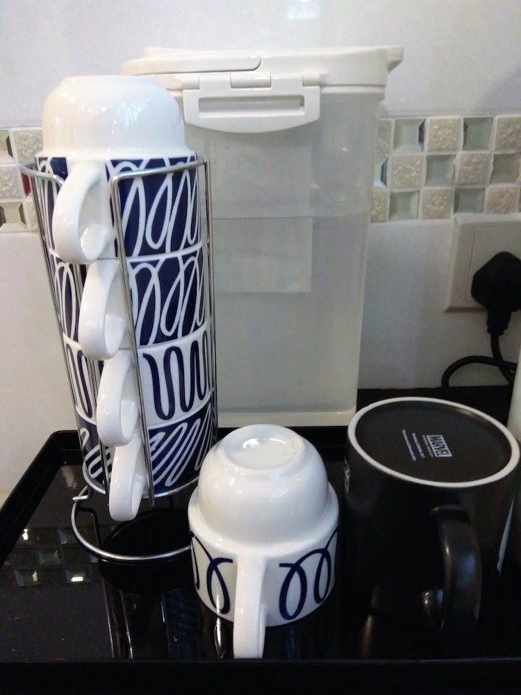 Happy Bee Hostel 28/29