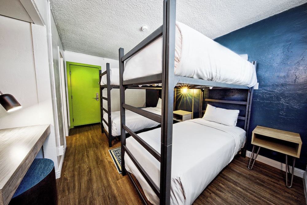 WYLDE, BUNK BED