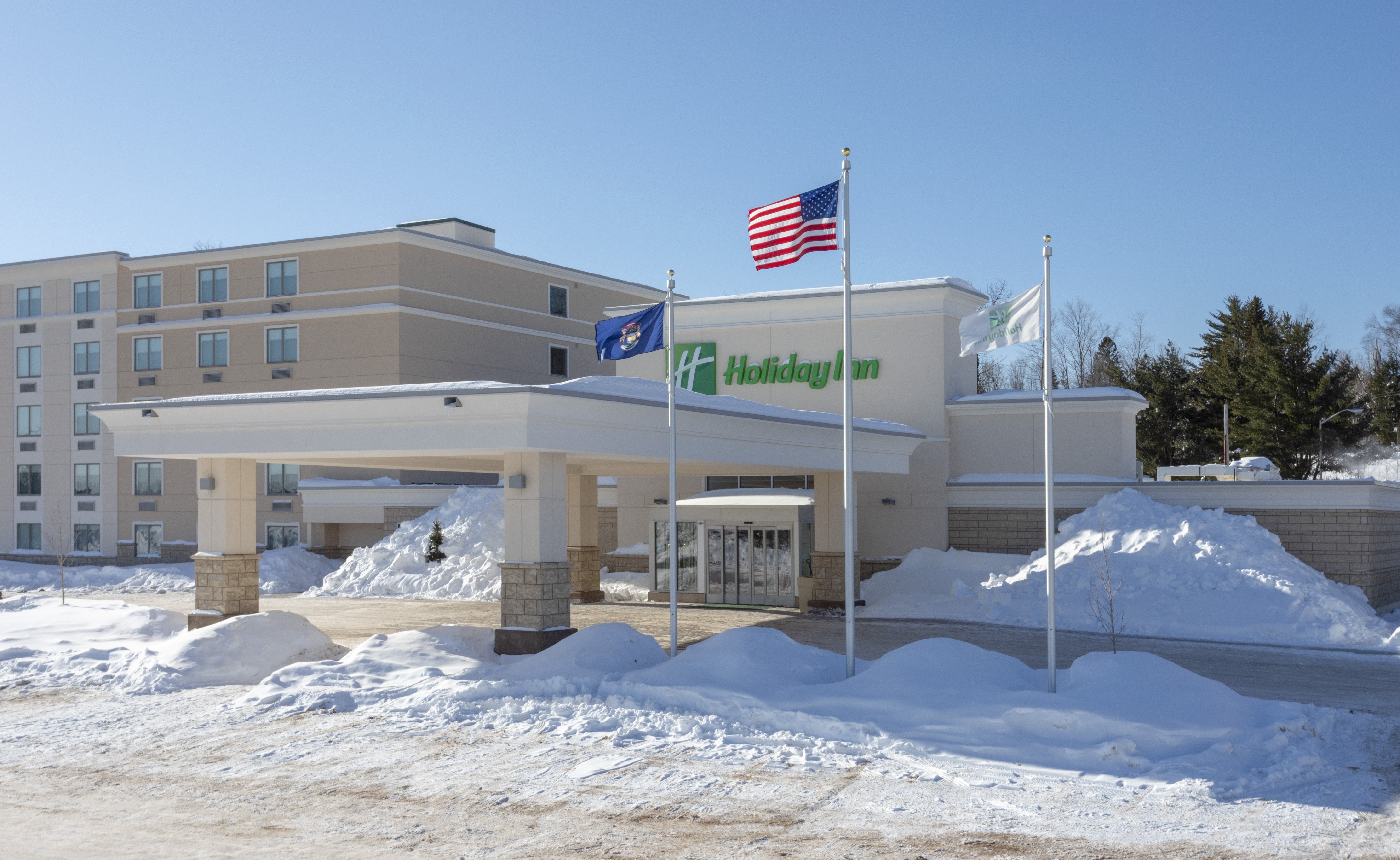 Holiday Inn Marquette 56/63