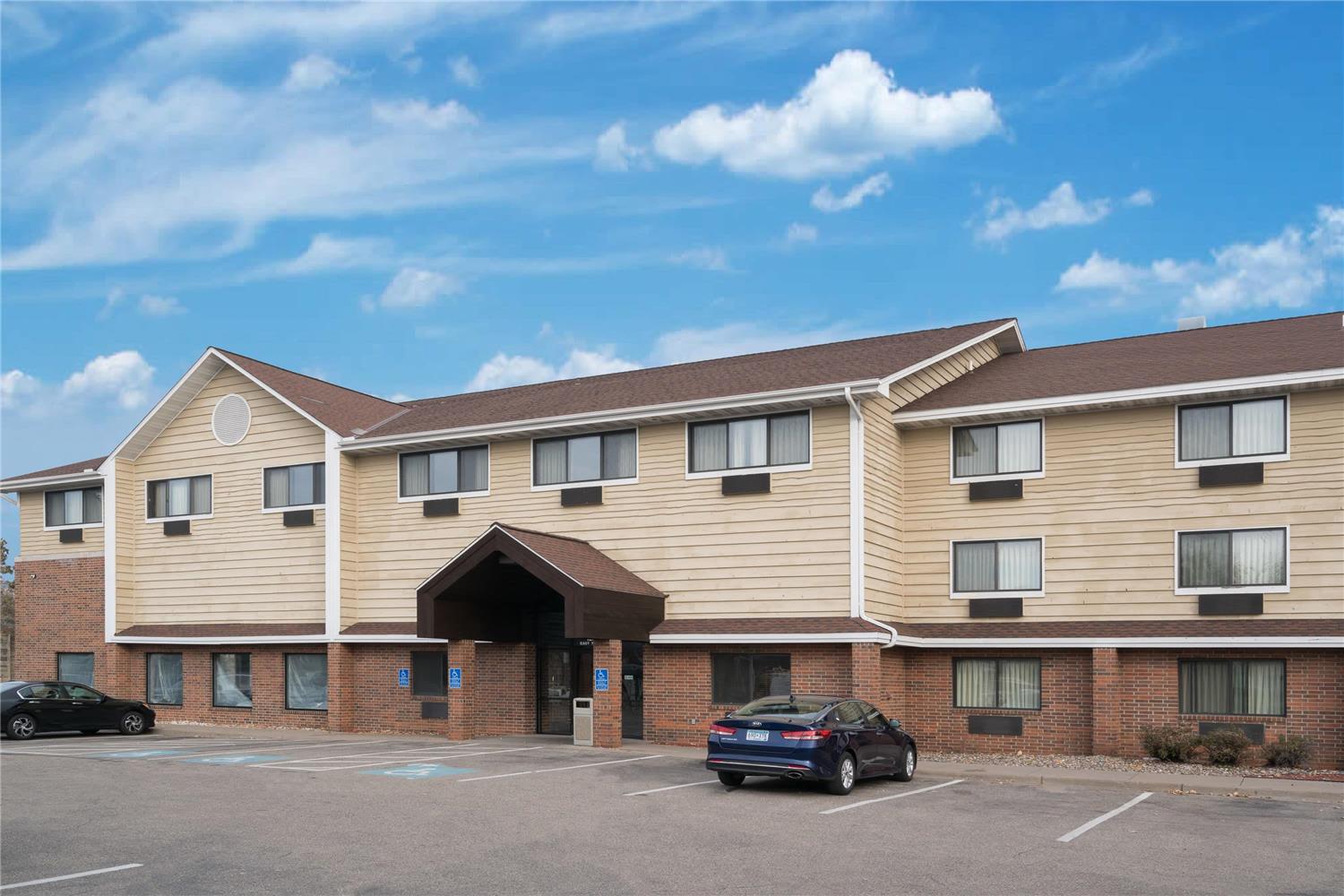 Baymont By Wyndham Bloomington Msp Airport 30/31