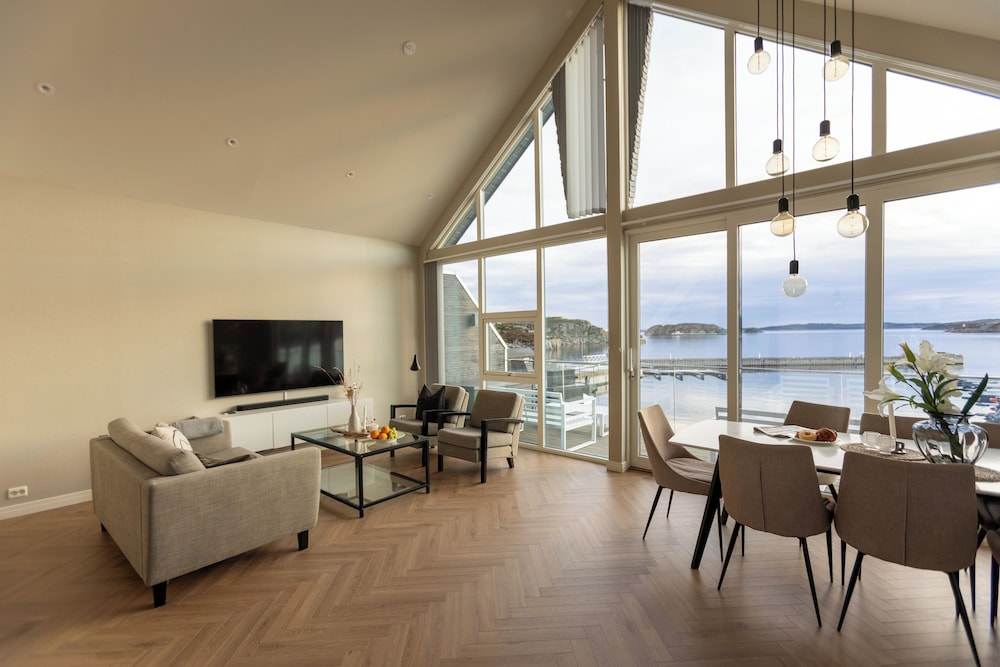 Panorama Hotel & Resort 40/50