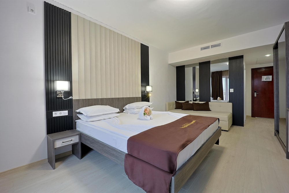 Prestige Hotel And Aquapark 25/72