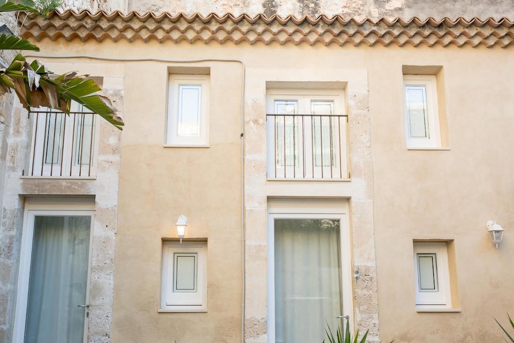 Residence Ortigia 2/67