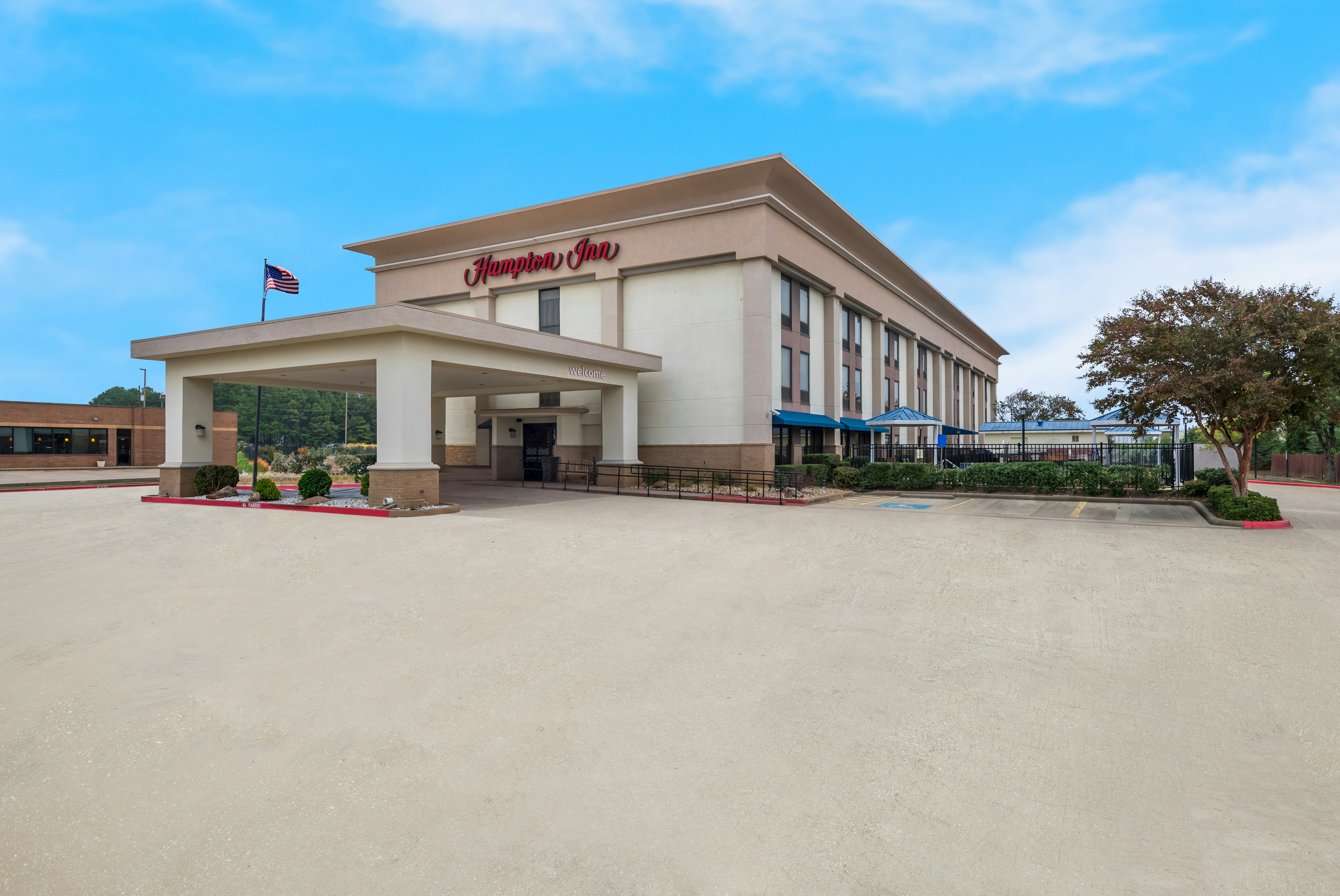 Hampton Inn Marshall, TX 39/43