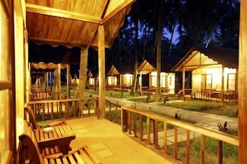 Symphony Palms Beach Resort 29/57