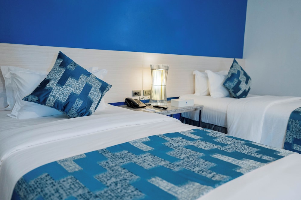 Stacia Hotel 28/48