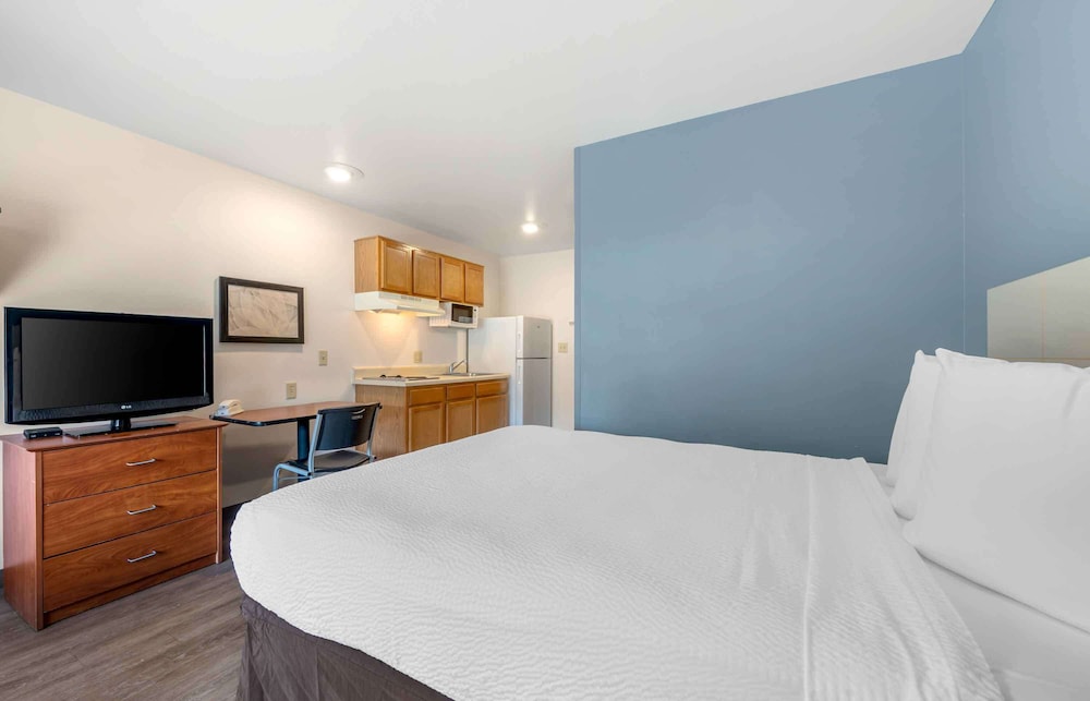 Extended Stay America Select Suites - Orlando - East 20/42