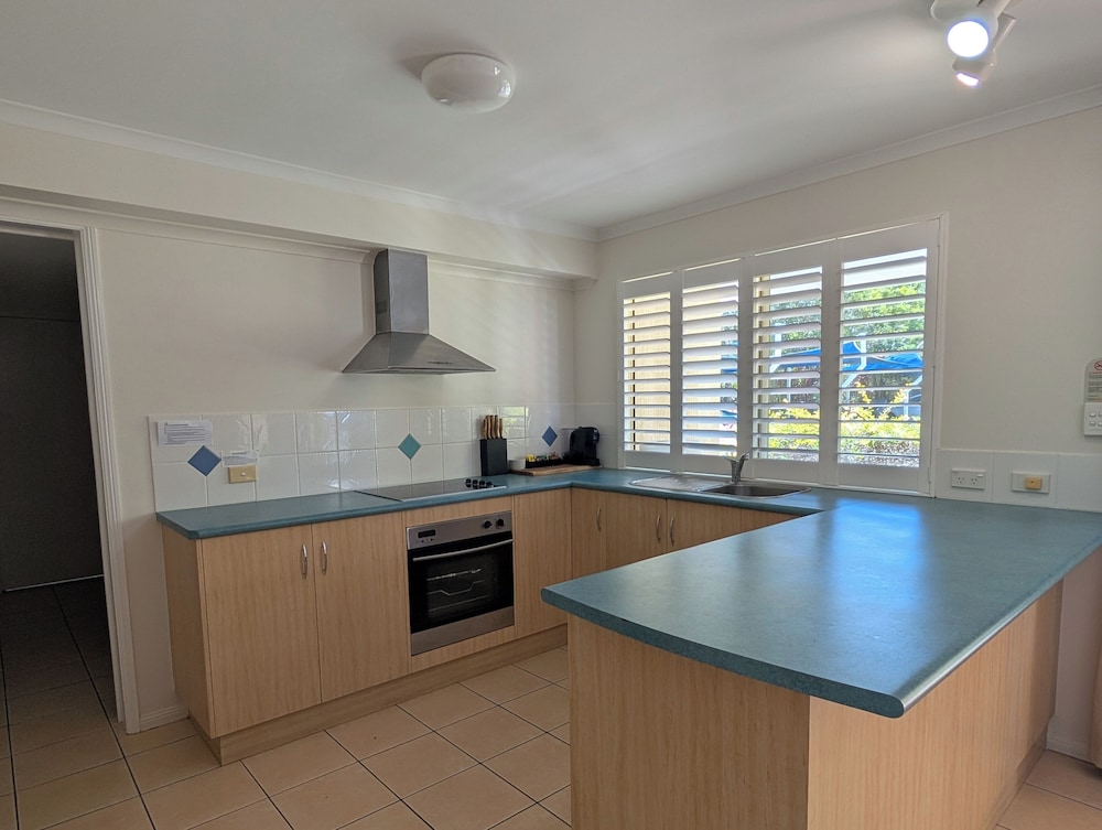 Rose Bay Resort 7/70