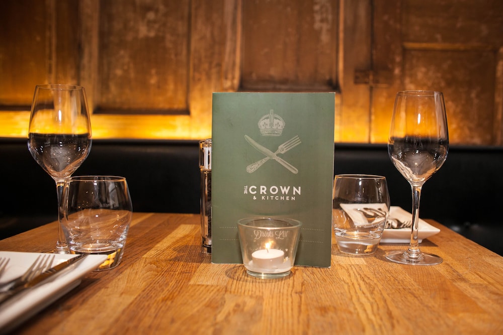 The Crown & Kitchen 22/48