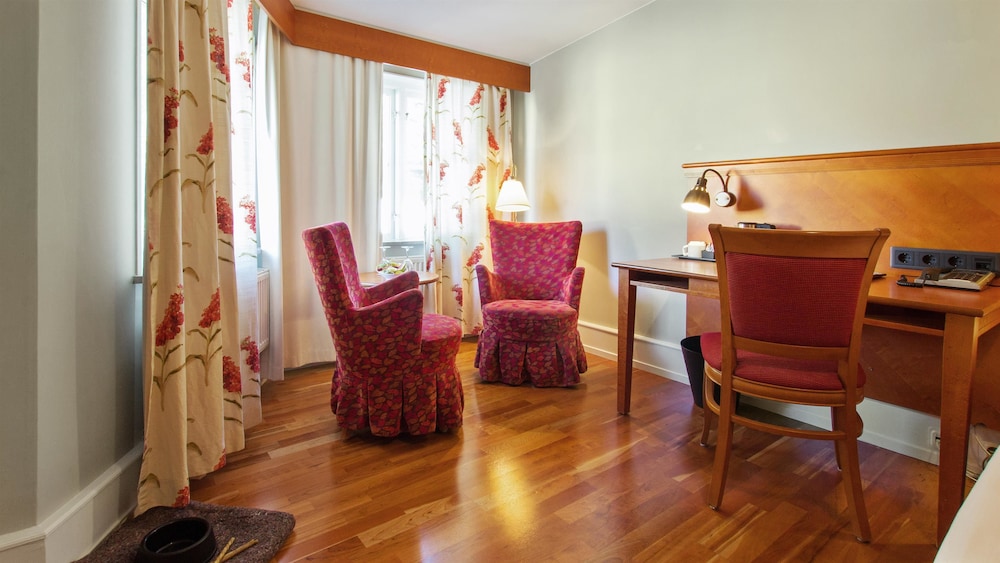Best Western Strand Hotel 54/60