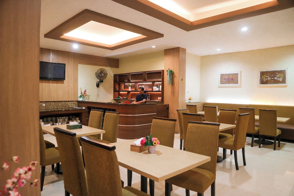 HOTEL MARIAT SORONG 46/54