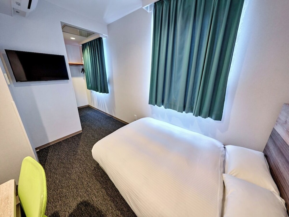 Smile Hotel Takaoka Ekimae 23/58