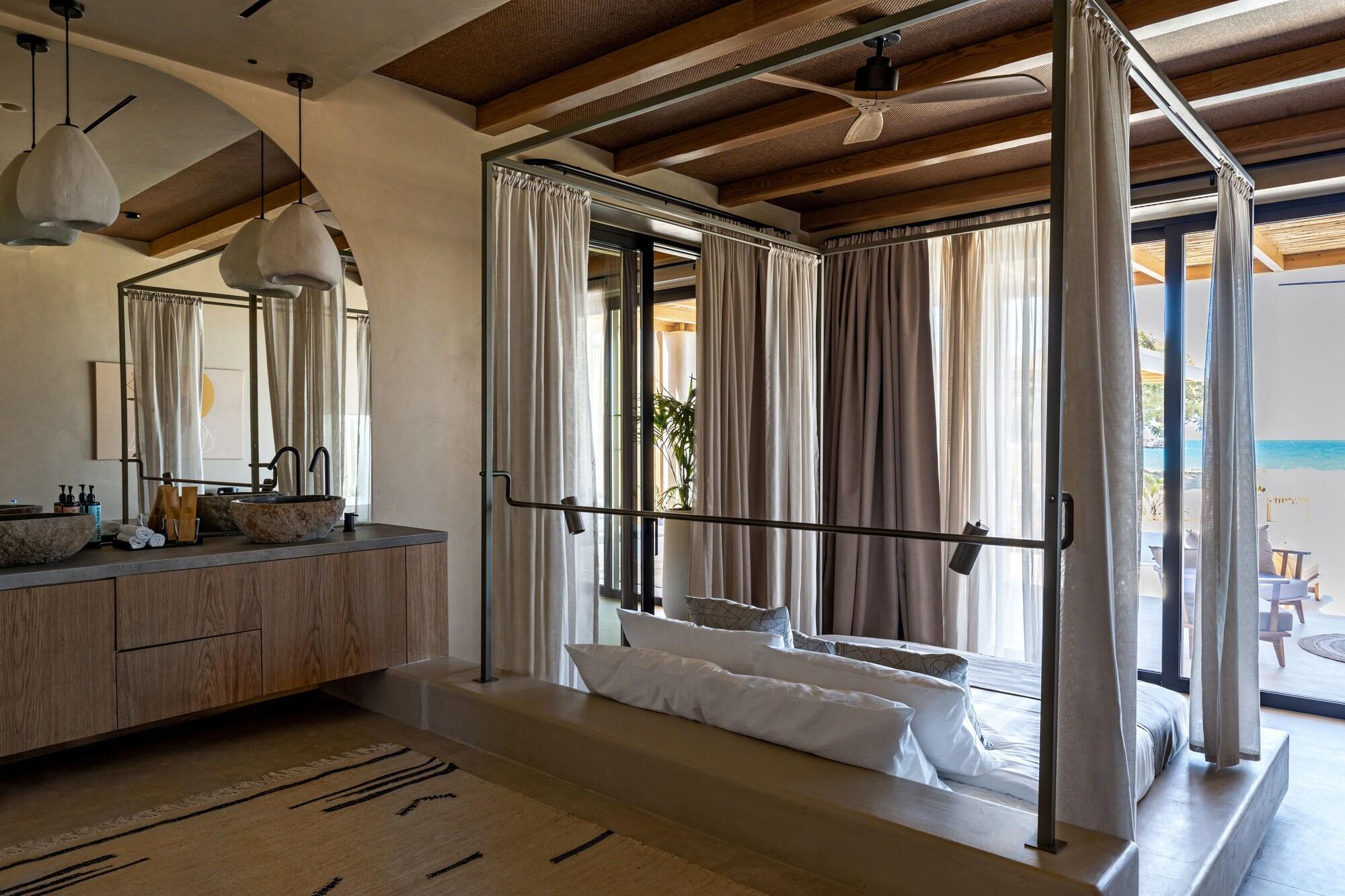 Suite, Sea Front, Private Pool, Hot Tub، AKS MINOA PALACE HOTEL 4/5