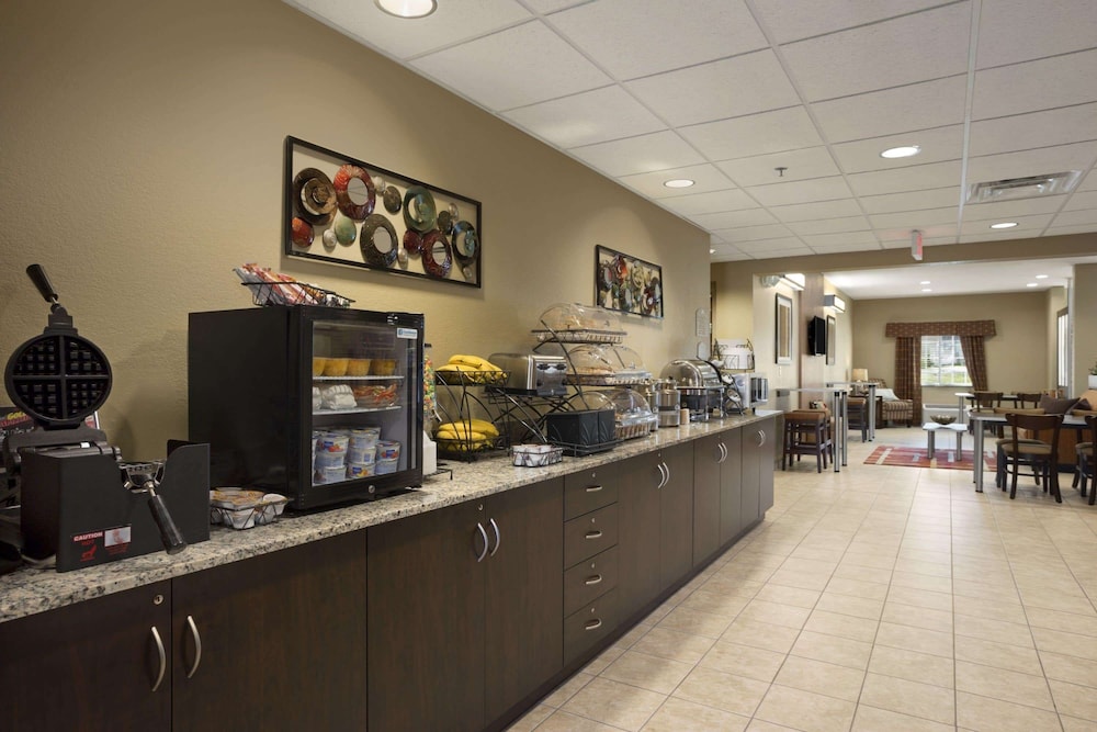 Microtel Inn Suites By Wyndham Carrollton 22/30