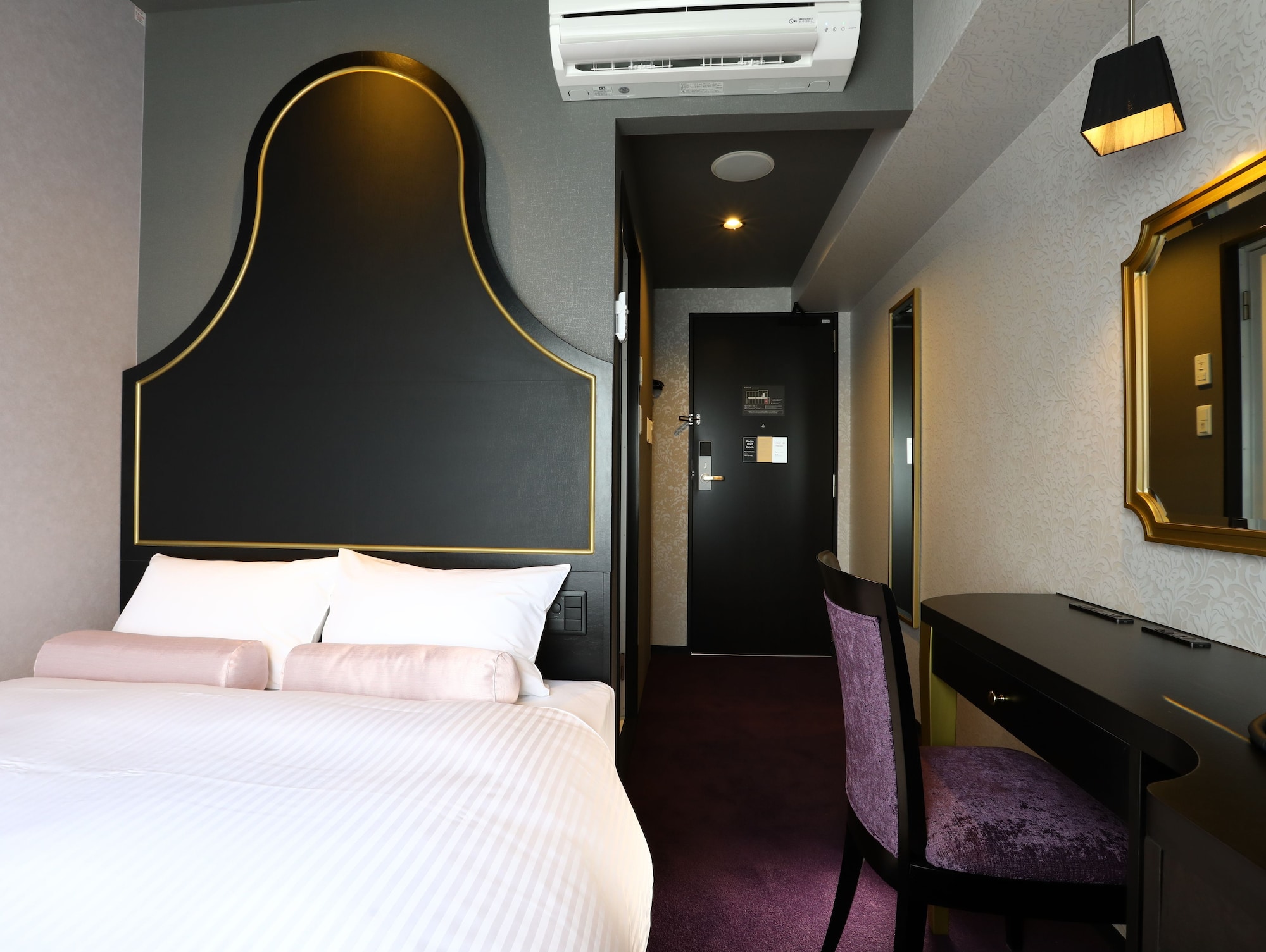 1 BEDROOM, ECONOMY, DOUBLE BED, SMOKING