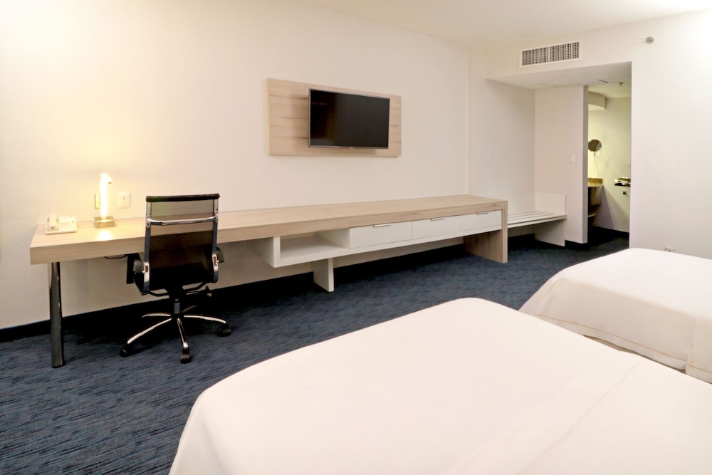 Holiday Inn Express San Luis Potosi 20/80