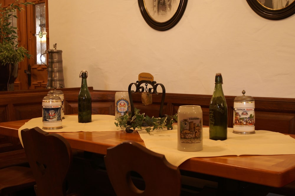 Hotel zum Erdinger Weissbrau 42/67