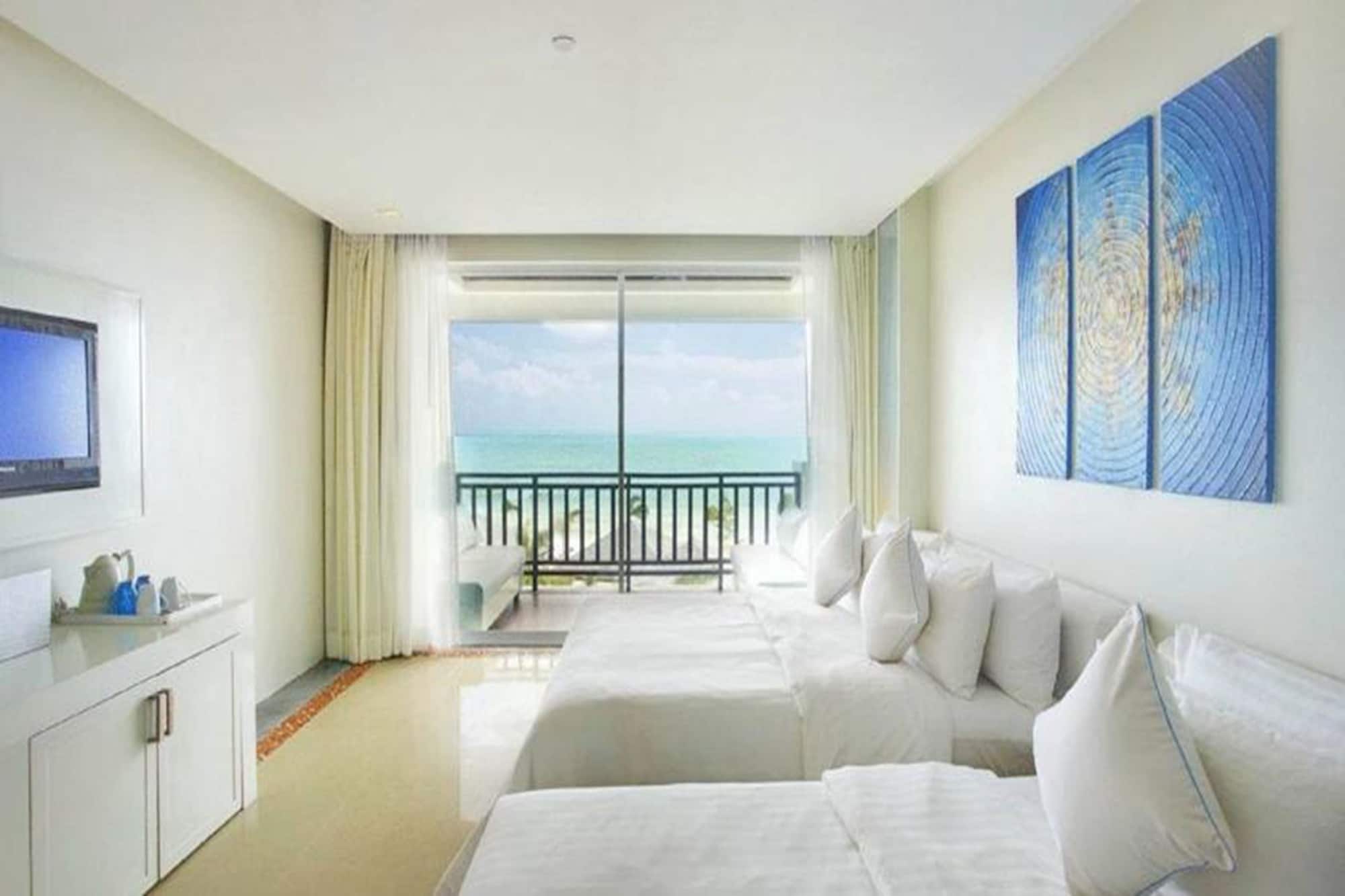 SUPERIOR SEA VIEW ROOM