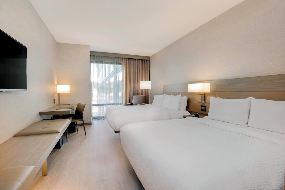 ROOM, 2 QUEEN BEDS, ACCESSIBLE