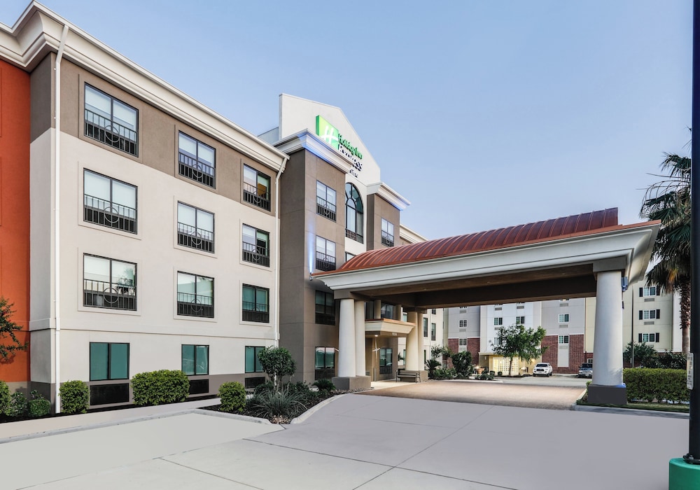 Holiday Inn Express Hotel & Suites San Antonio Nw Near Seaworld 8/76