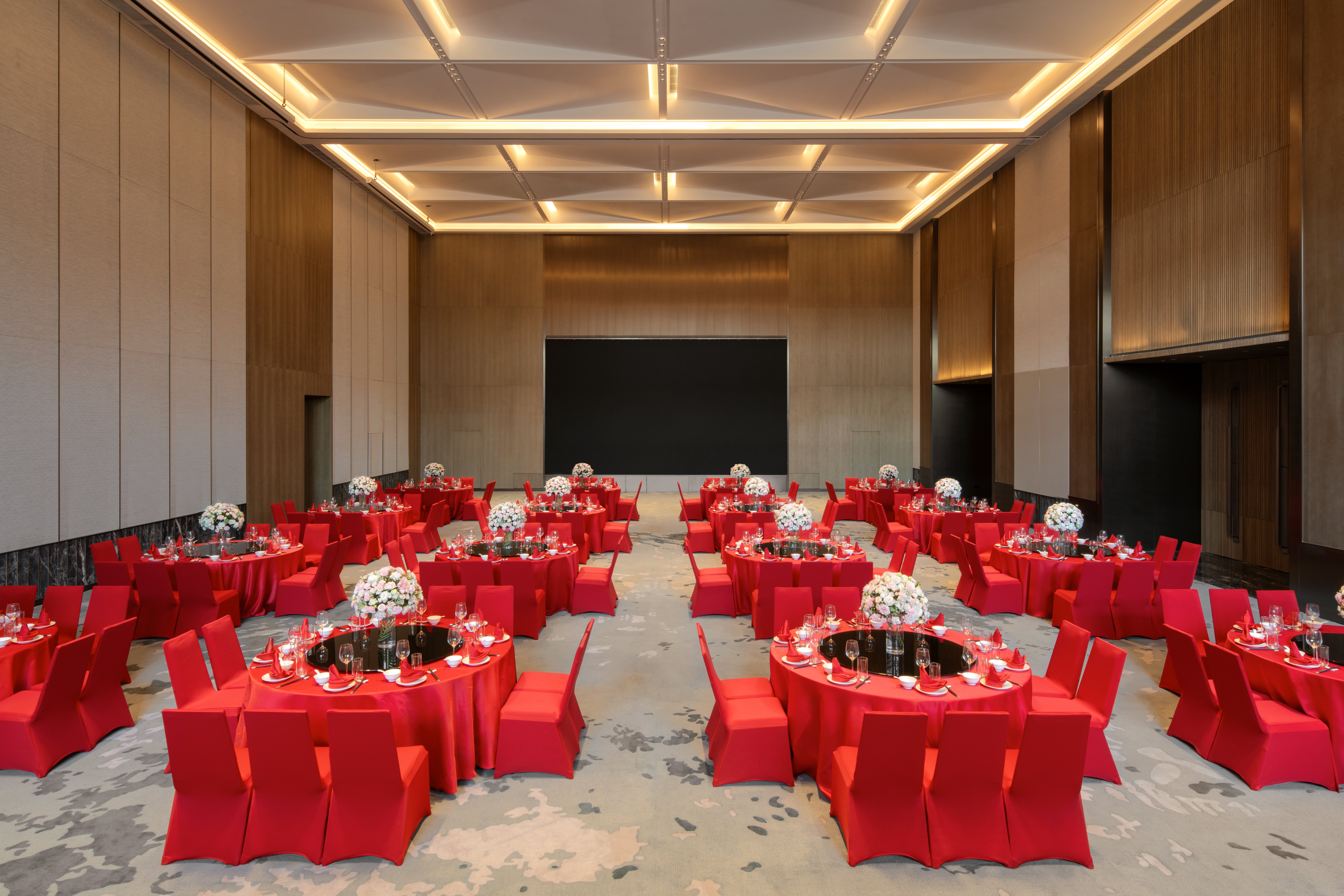 Intercontinental Xiangyang 38/50