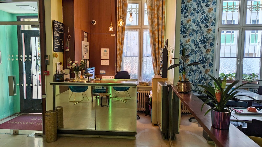 Hotel Jean Bart 4/67